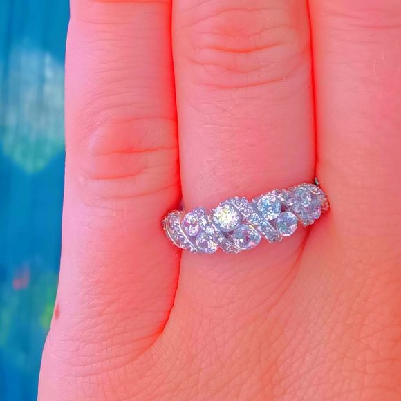 Sterling Silver Cubic Zirconia Cluster Twist Band Ring *NEW* - Picture 6 of 16